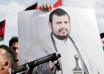 دورك سيأتي .. تهديد مباشر من وزير دفاع إسرائيل لزعيم الحوثيين