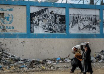 عجز مالي كبير يهدد عمليات الأونروا في غزة والضفة والأردن
