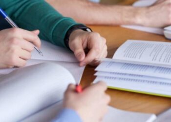 التعليم العالي: 98.742 إجمالي عدد الطلبة المتقدمين للجامعات والكليات