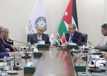 الحاج توفيق: يدعو لزيادة الاستثمارات التركية مع انطلاق مشاريع رؤية التحديث الاقتصادي
