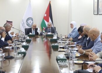 لجنة مشتركة بين وزارة الإدارة المحلية وغرفة تجارة الأردن لمتابعة وحل قضايا القطاع
