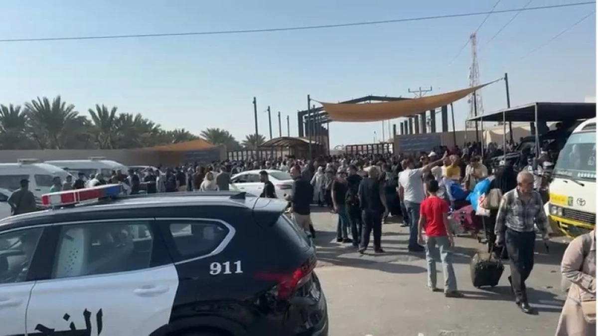إعادة المسافرين من جسر الملك حسين بعد استمرار إغلاقه من الجانب الآخر