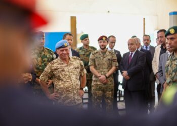 الملك يزور مدرسة حسن خالد أبو الهدى الثانوية الشاملة للبنين بالزرقاء