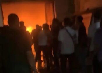47 شخصاً بين قتيل ومصاب بحريق مصنع في مصر
