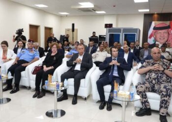 الفراية يفتتح غرفة عمليات للحدود ومبنى المسافرين لمركز حدود الكرامة