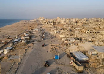 إسرائيل تسمح لممثل لحماس بدخول منطقة الخط الأصفر