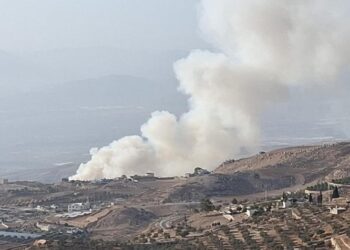 اندلاع حريق بمكب نفايات الحمرة في السلط