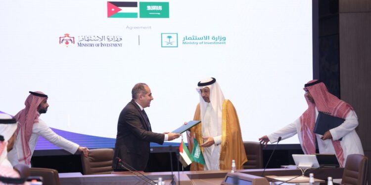 الأردن والسعودية يوقّعان الملحق المعدل لاتفاقية تشجيع وحماية الاستثمارات