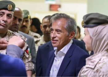 حسان يوجه بشمول أبناء الأزرق بخدمات المركز الطبي العسكري الشامل