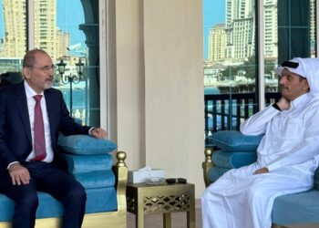 وزير الخارجية يبحث مع نظيره القطري تطورات الأوضاع في غزة
