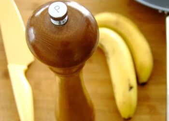 الموز مع الفلفل الأسود.. مزيج غريب بفوائد لا تحصى