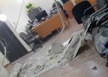 سقوط سقف معلّق في مالية إربد.. ولا إصابات