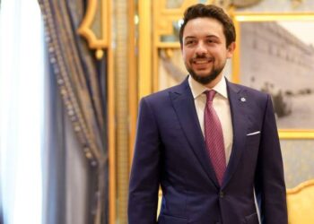 ولي العهد يبدأ الأربعاء زيارتين إلى فرنسا وبريطانيا