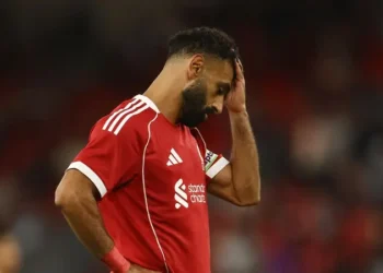 ظن أنه ميسي .. نجوم الدوري الإنجليزي يفتحون النار على صلاح