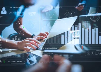 النائب أبو هنية يطرح مبادرة توفّر 50 ألف فرصة عمل رقمية