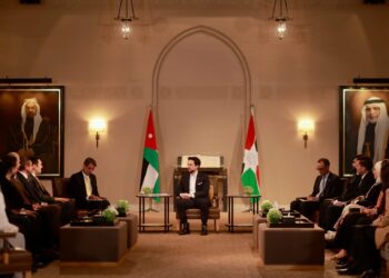 ولي العهد يلتقي الفائزين بجائزة الحسين للعمل التطوعي لعام 2024
