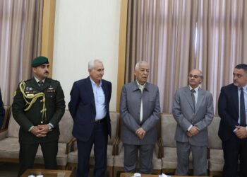 مندوبا عن الملك وولي العهد.. العيسوي يعزي عشيرتي حداد والطراونة
