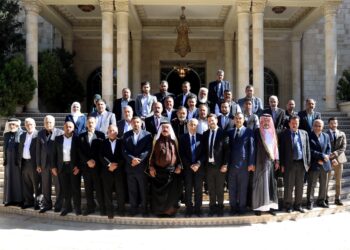 العيسوي يلتقي وفدا من أبناء عشيرة العنيزات