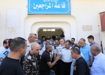 الجمارك: جاهزية وتنسيق بدرجة عالية للتعامل مع حركة التخليص على المركبات