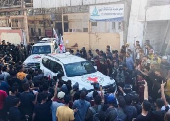 حماس تسلم جثامين 4 محتجزين إسرائيليين إلى الصليب الأحمر في غزة