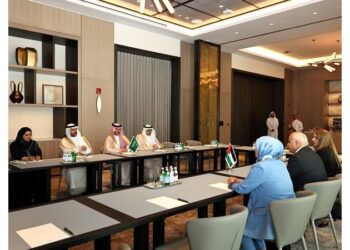 البكار يبحث توسيع فرص العمل للأردنيين في دول عربية واسلامية