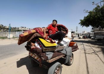 ترمب يؤكد مجدداً رغبته بنقل سكان غزة إلى مصر والأردن