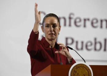 رئيسة المكسيك تقاضي رجلا تحرش بها جنسيا أمام الكاميرات