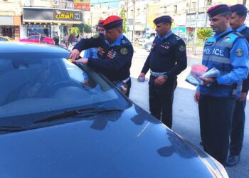 مديرية الأمن العام تواصل تنفيذ حملتها التوعوية لتفقد جاهزية المركبات
