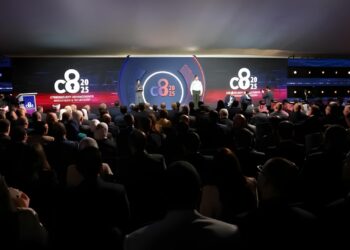 طلبة أردنيون يعرضون مشاريع مبتكرة في مؤتمر الأمن السيبراني C8