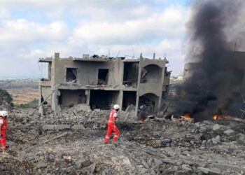 مقتل 4 بغارة إسرائيلية في لبنان والاحتلال يؤكد: لن نوقف الهجمات