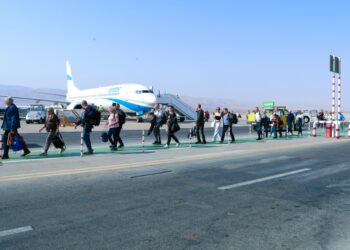 الطيران العارض البلغاري يفتتح موسم السياحة الشتوية في العقبة