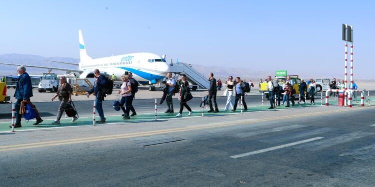 الطيران العارض البلغاري يفتتح موسم السياحة الشتوية في العقبة