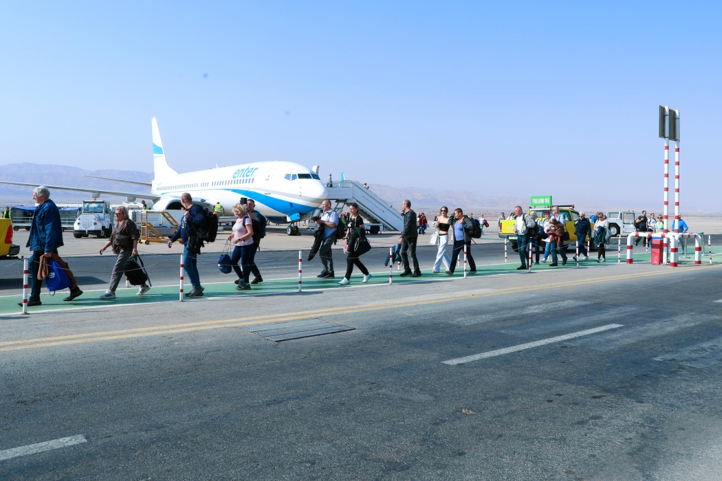 الطيران العارض البلغاري يفتتح موسم السياحة الشتوية في العقبة