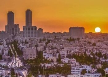 درجة الحرارة تسجل أعلى من معدلاتها بحوالي 6 درجات الجمعة