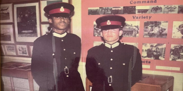 الملك والرئيس المنتخب لباربادوس.. صداقة تعود إلى مقاعد ساندهيرست العسكرية