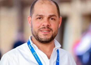 وفاة الصحفي عبدالرزاق أبو هزيم