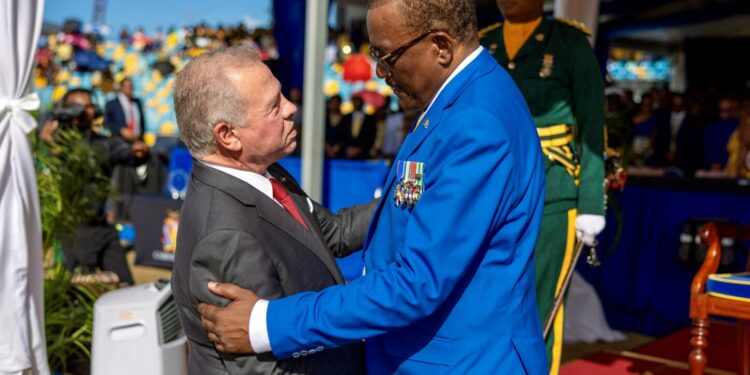 الملك يحضر حفل تنصيب رئيس جمهورية باربادوس