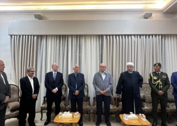 مندوبا عن جلالة الملك وسمو ولي العهد.. رئيس الديوان الملكي يعزي بوفاة شقيق رئيس الوزراء الفلسطيني