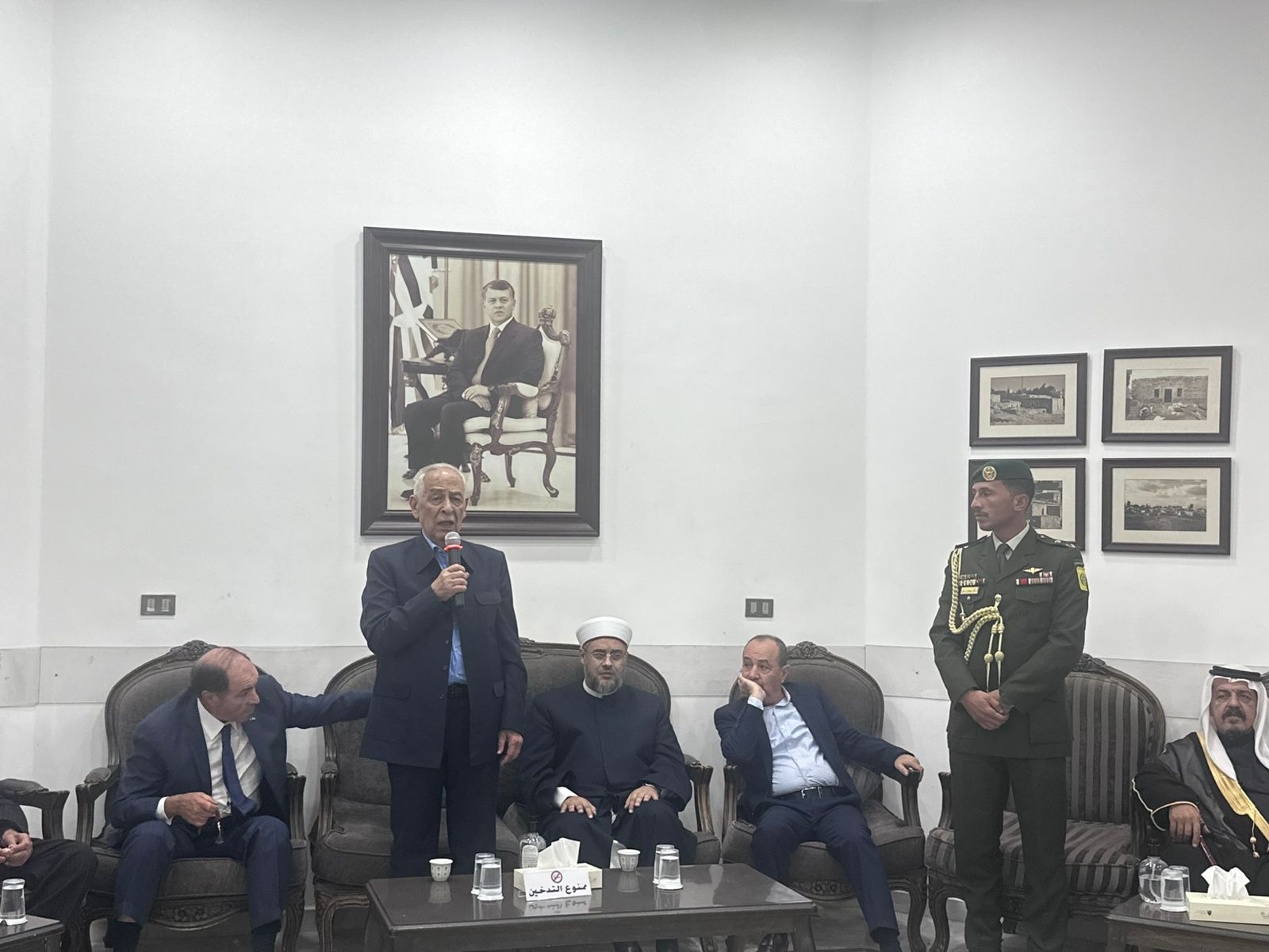 مندوبا عن الملك وولي العهد. العيسوي يعزي آل الملقي والجندي