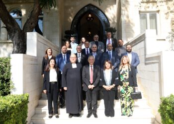العيسوي يلتقي وفدًا من كلية دي لاسال الفرير