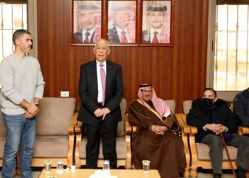 مندوبا عن الملك وولي العهد.. العيسوي يعزي الجلامدة والمعايطة