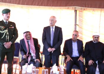 مندوبا عن الملك وولي العهد… العيسوي يعزي عشائر العدوان