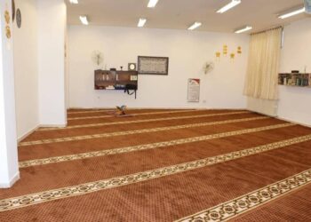 إغلاق مسجد جامعة حكومية خارج أوقات الصلاة يثير استياءً الطلبة