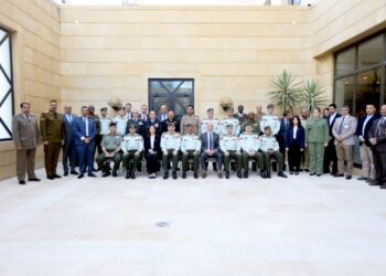 القوات المسلحة تنظم طاولة مستديرة إقليمية لإدماج القانون الدولي الإنساني في صنع القرار العسكري