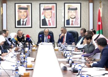 الحكومة: الأجهزة الأمنية أثبتت مرارًا أنها خط الدفاع الأول عن أمن الوطن
