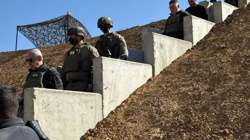 نتنياهو ووزير الدفاع الإسرائيلي يقومان بجولة داخل الأراضي السورية