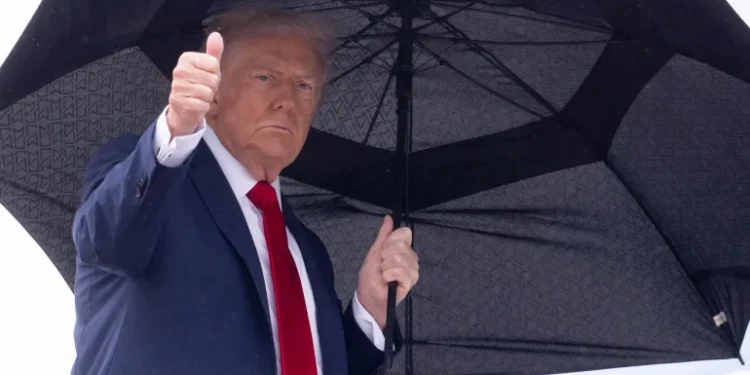 ترامب: أيام الرئيس الفنزويلي معدودة ولا أفكر ببيع صواريخ توماهوك لأوكرانيبا