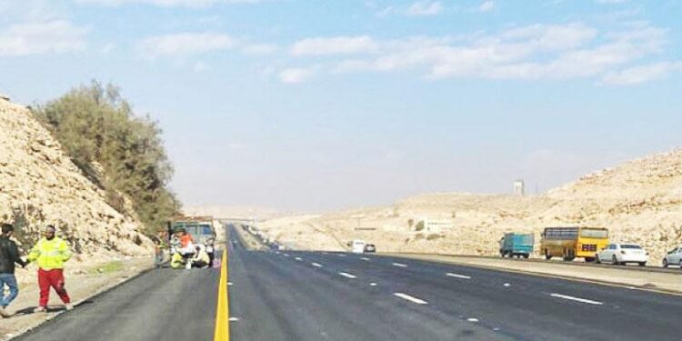 الأشغال: تنفيذ 43 مشروعا بقيمة 127 مليون دينار لتحسين البنية التحتية