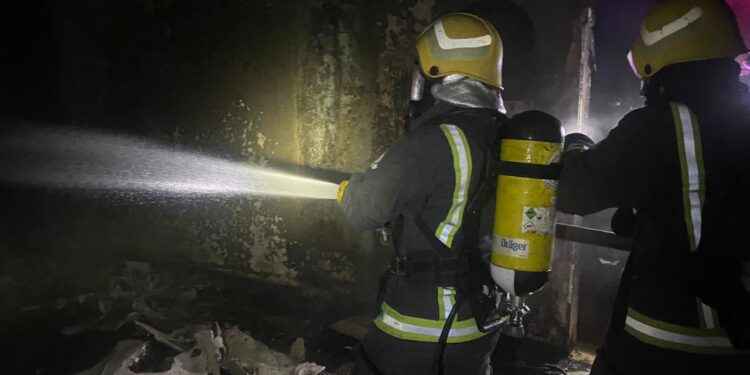 وفاة اب وابنه اثر حريق منزل في لواء الرمثا