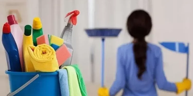 القبض على مجموعة جرمية امتهنت الاتجار بالبشر باستغلال عاملات منازل هاربات